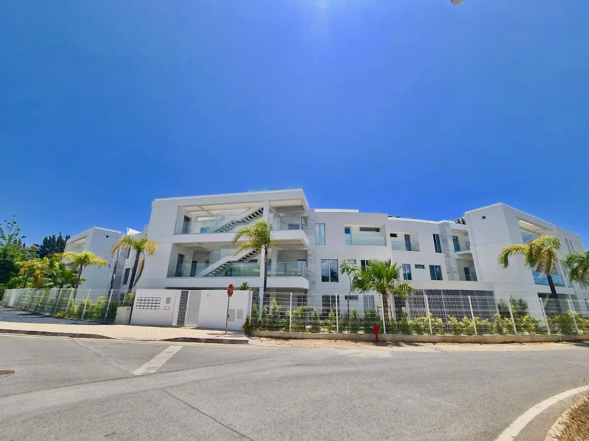 Lake 24: Luxury Marina Apartment Near Falesia Beach Vilamoura