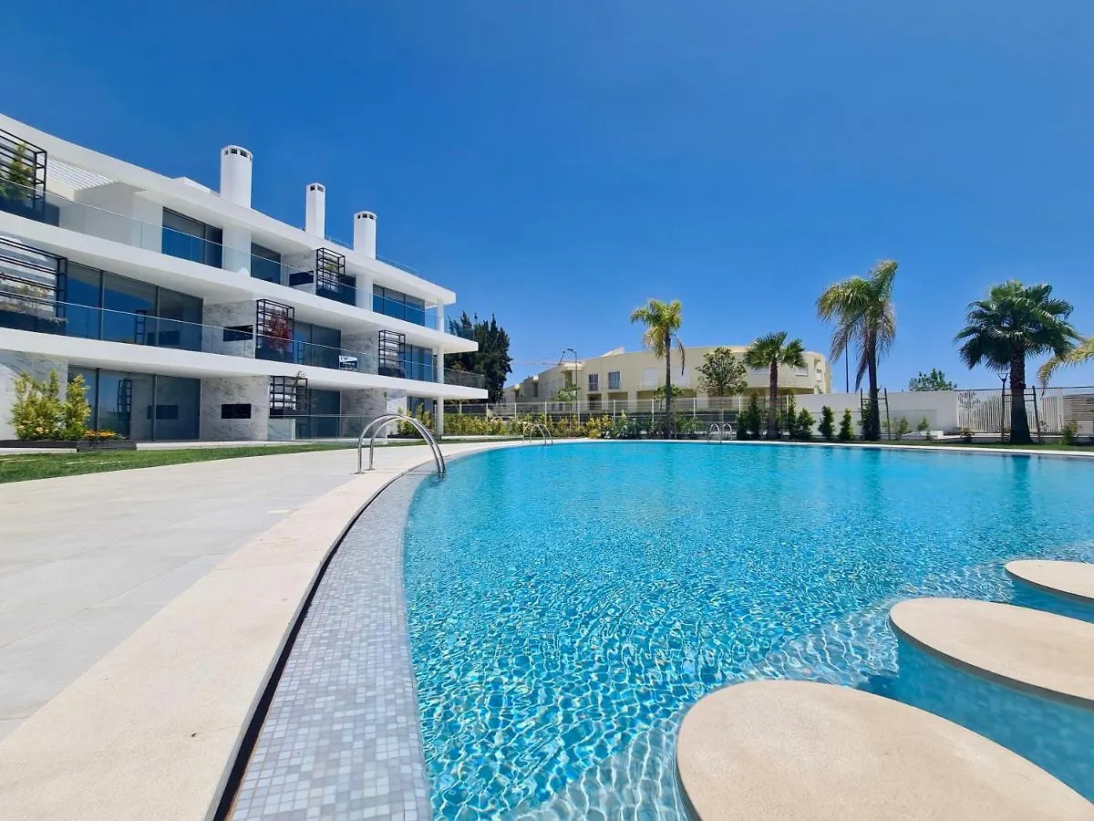 Lake 24: Luxury Marina Apartment Near Falesia Beach Vilamoura 0*,