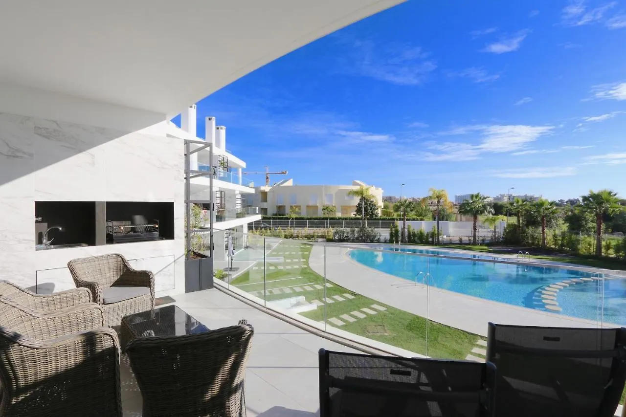 Lake 24: Luxury Marina Apartment Near Falesia Beach Vilamoura
