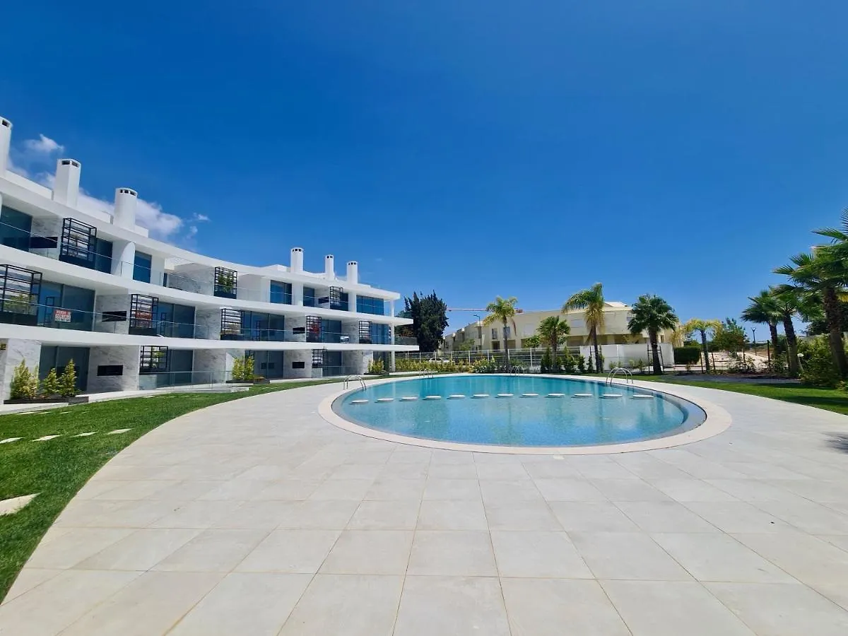 Lake 24: Luxury Marina Apartment Near Falesia Beach Vilamoura