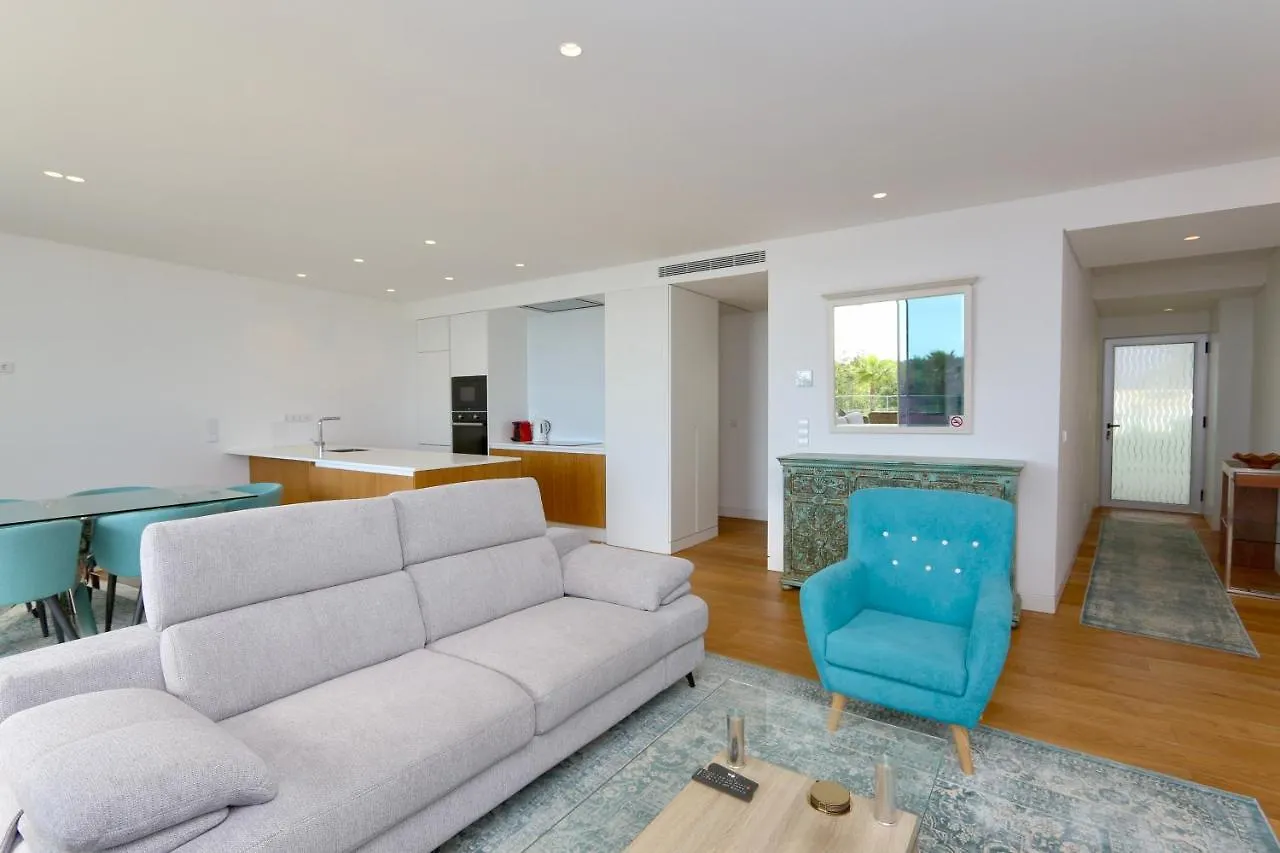 Lake 24: Luxury Marina Apartment Near Falesia Beach Vilamoura 0*,  Portugal