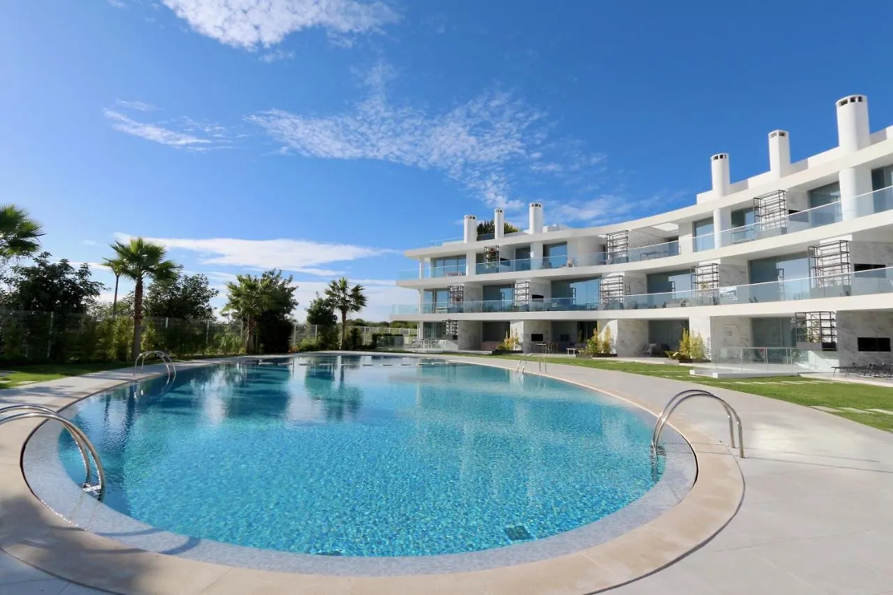 Lake 24: Luxury Marina Apartment Near Falesia Beach Vilamoura