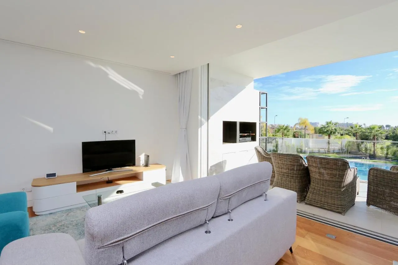 Lake 24: Luxury Marina Apartment Near Falesia Beach Vilamoura Portugal